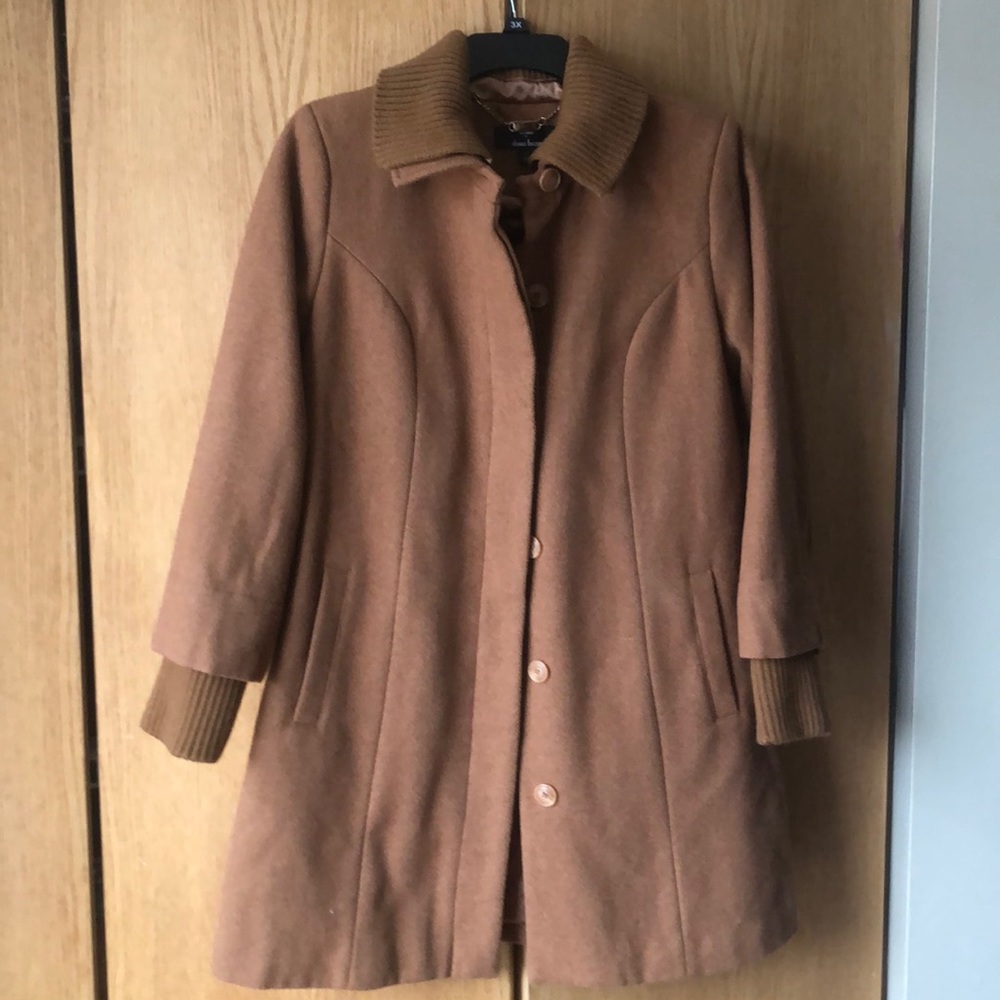 Women’s wool and knit coat